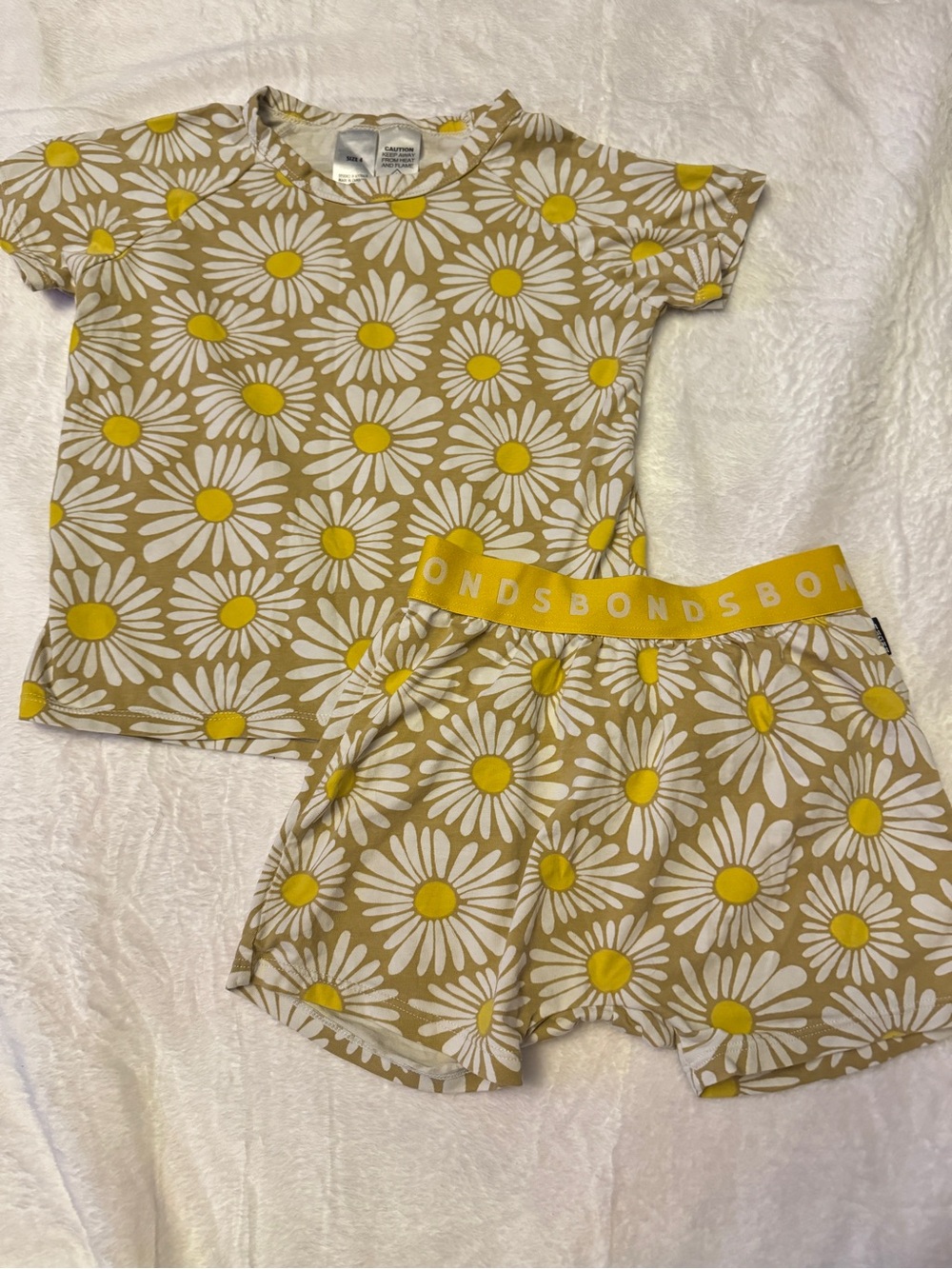 Bonds Daisy Short PJ Set Size 4